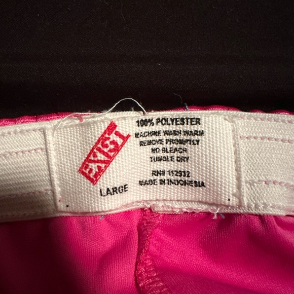 Woman’s Exist athletic shorts, size L - Picture 4 of 4